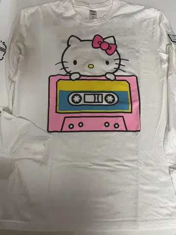 정품 중고품! ZUMBAxHELLO KITTY 롱T 화이트 XS