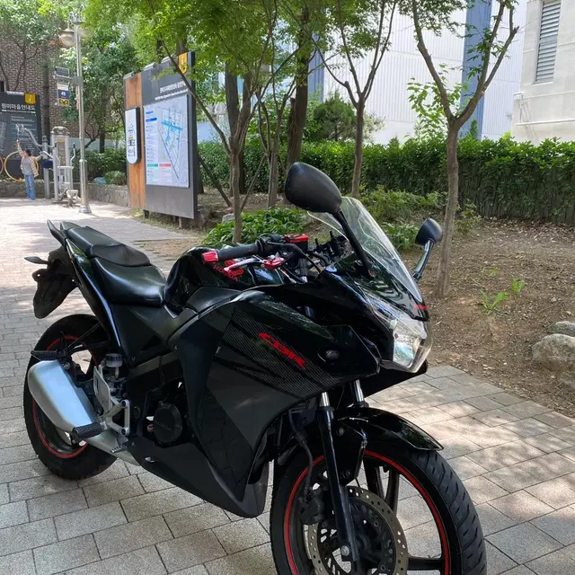 2012년 CBR125 상태좋은 바이크 판매합니다.