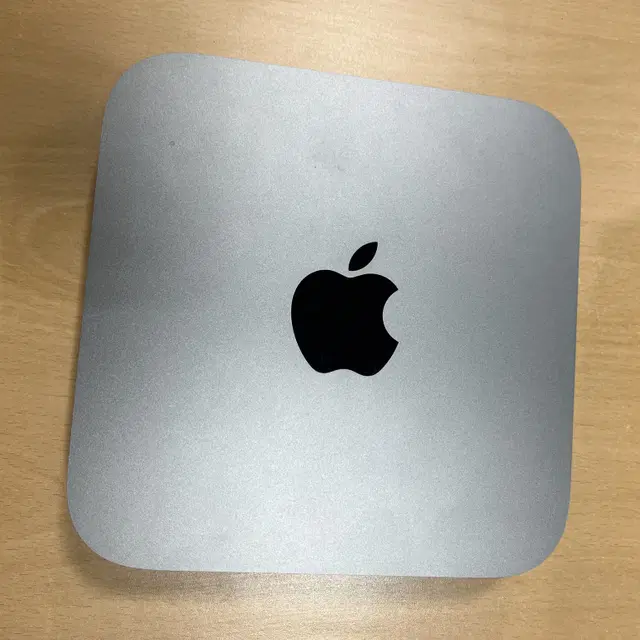 맥미니 mac mini i7 ,512 SSD, 8G 메모리