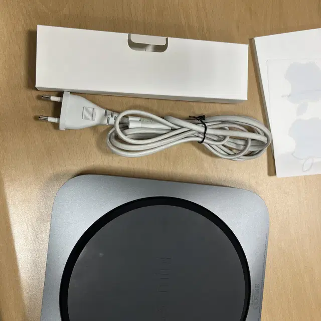 맥미니 mac mini i7 ,512 SSD, 8G 메모리