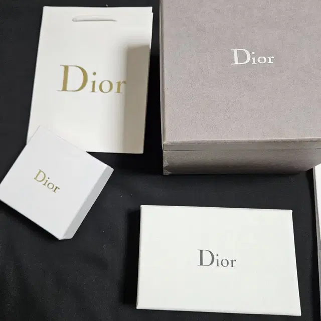 명품 DIOR 디올 남성시계 여분줄과 겉박스와 종이백