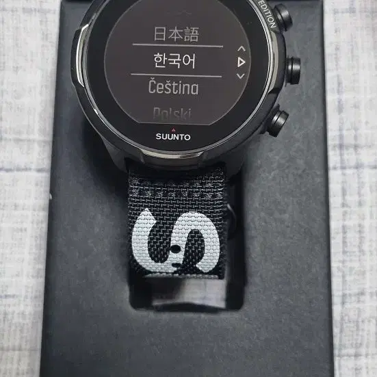 [새제품] 순토 9 바로 티타늄 앰배서더 한정판 시계 팝니다 SUUNTO