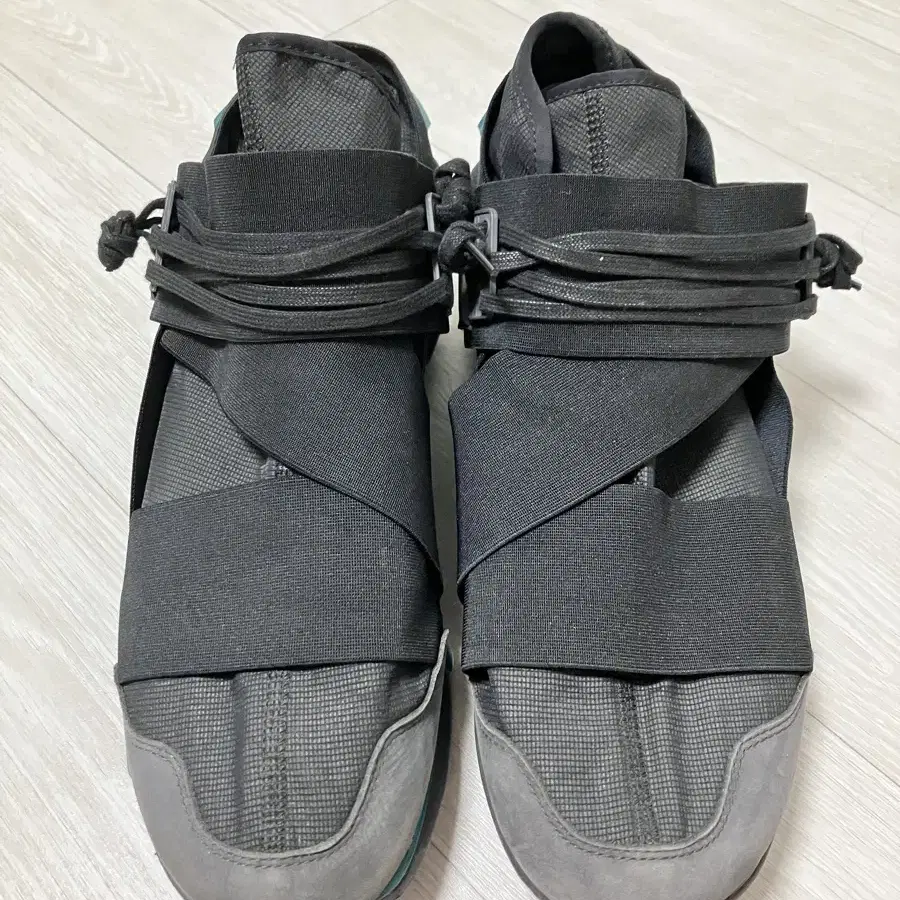 Y-3 Qasa 콰사 하이 차콜블랙