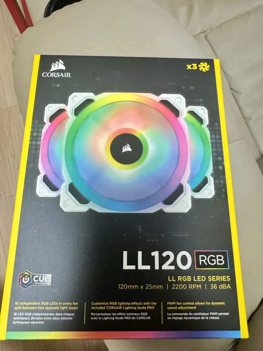 corsair ll120 화이트 팬