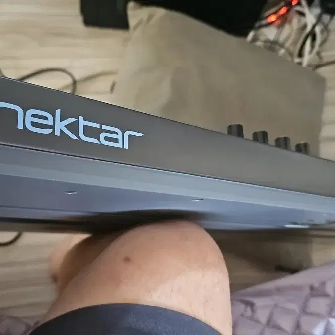 미디 키보드 nektar LX49+