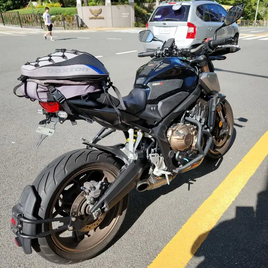 19년식 CB650RA 팝니다