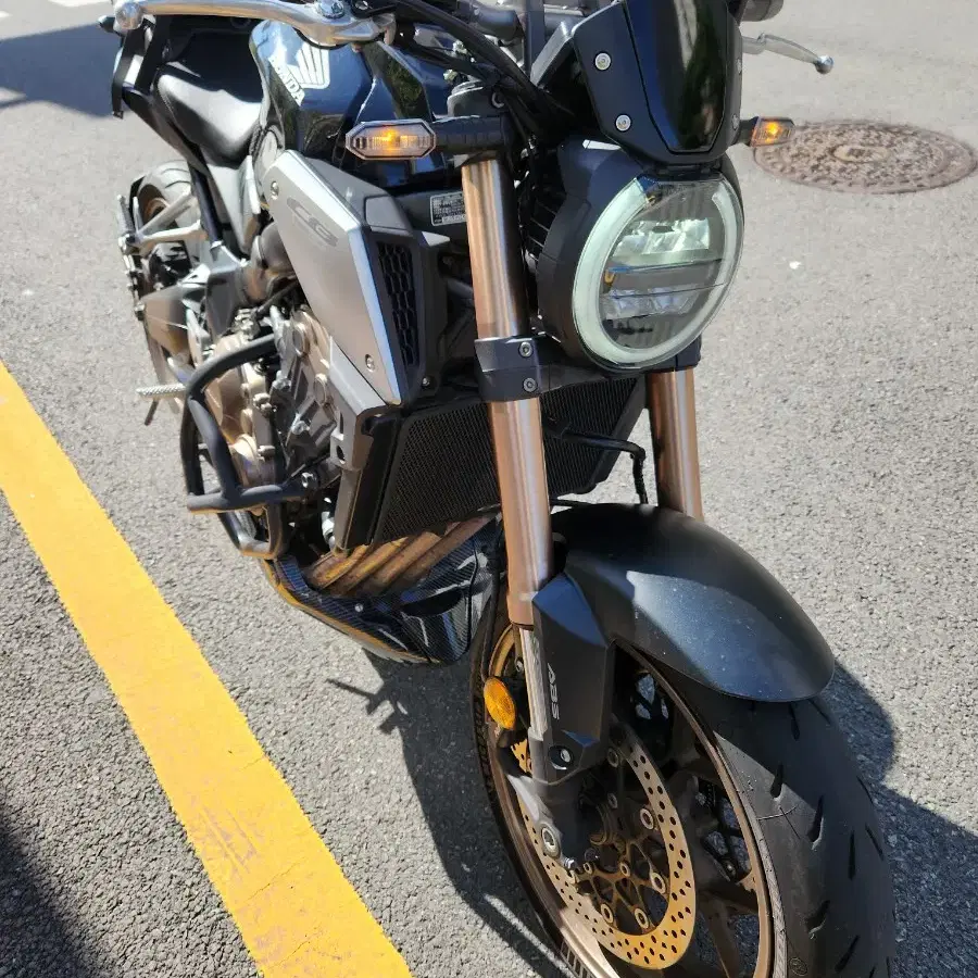 19년식 CB650RA 팝니다