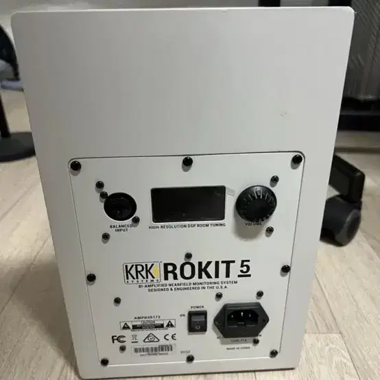 KRK rokit5 G4 고장난 스피커 한통 저렴히 판매합니다