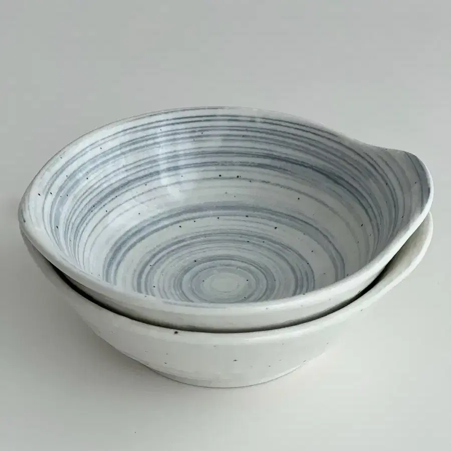 Blue Spin bowl / 일본 덴다시 도자기공기 밥그릇 손잡이접시