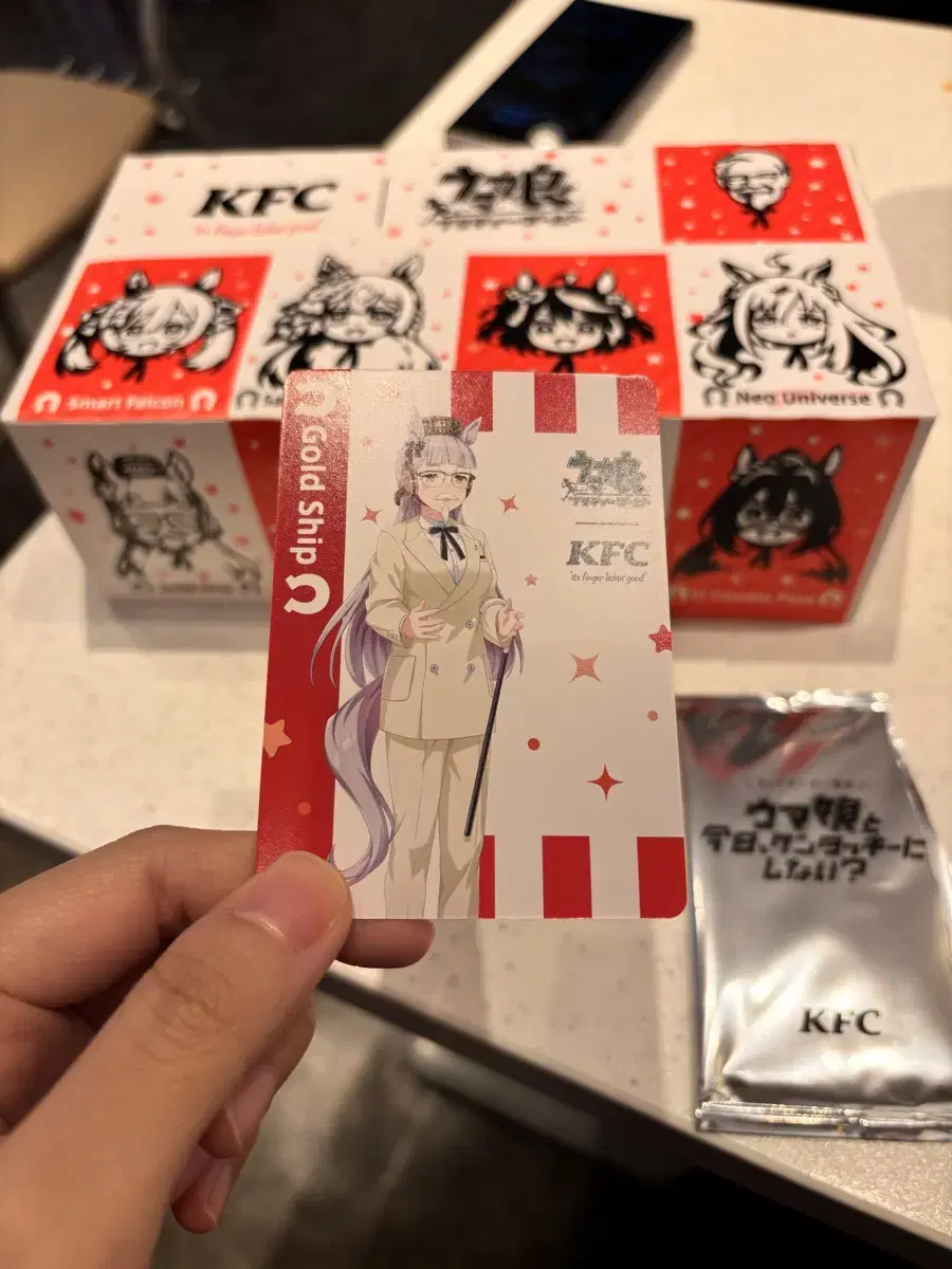 우마무스메 KFC 콜라보 박스 + 골드쉽 특전