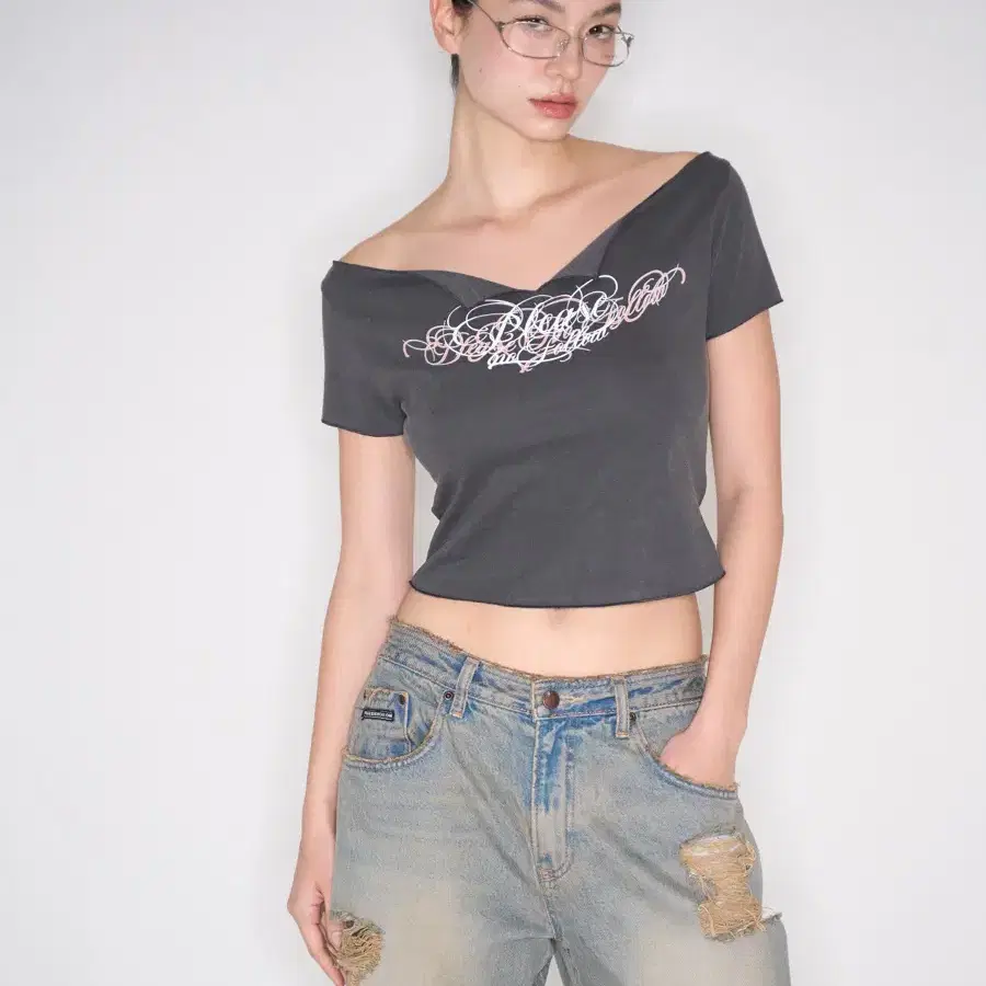 플리즈노팔로우  Faye Vintage Logo Top