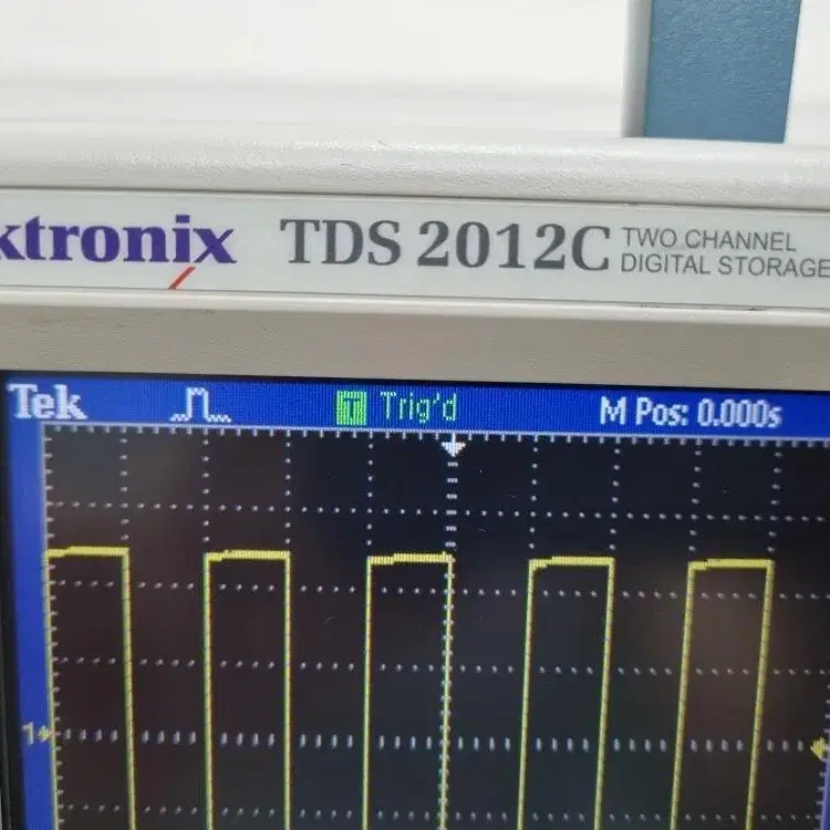 Tektronix TDS2012C 100MHz 2GS/s 오실로스코프,