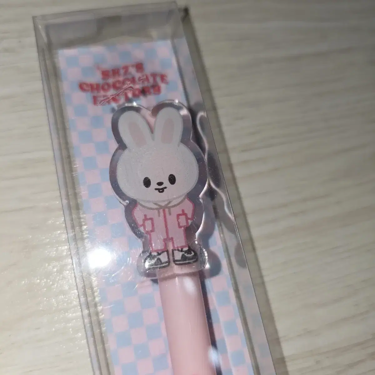 Straykids lee know Leavitt Ballpoint Gel Pen Chocolate Factory fanmeeting MD