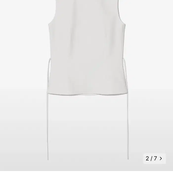 글로니 LILY SHIRRING SLEEVELESS TOP (WHITE)