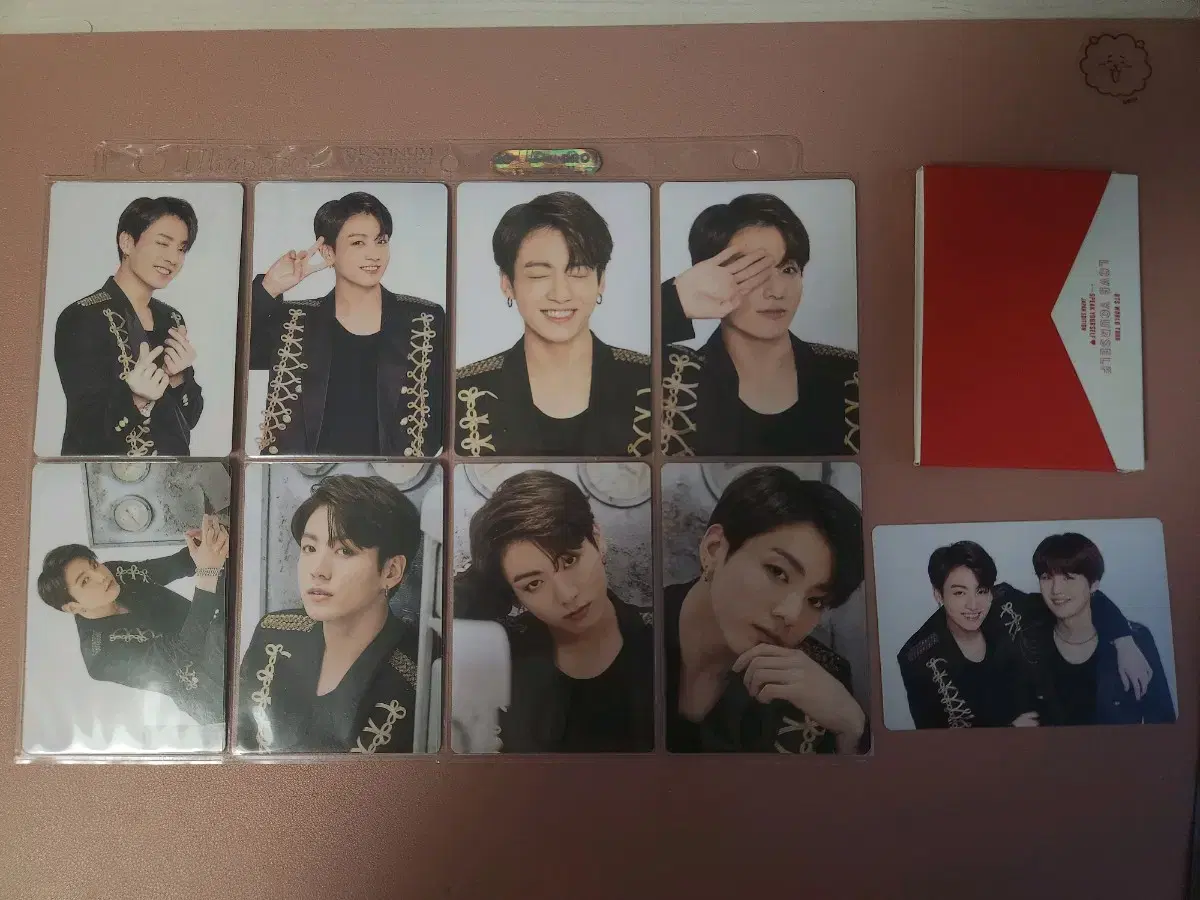 BTS jungkook sells scanned photocards