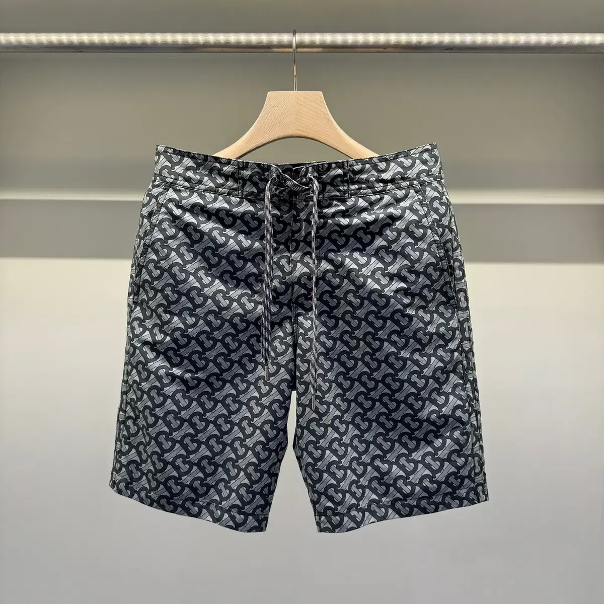 Size S / Burberry Logo Swim Pants Vahn