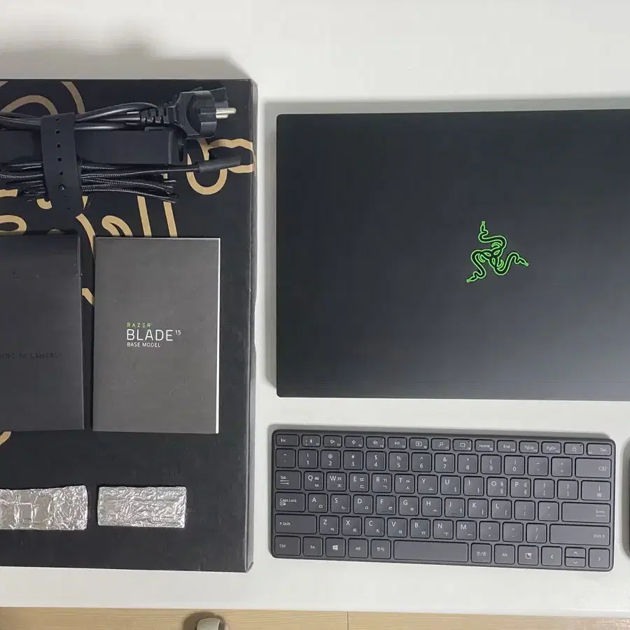 레이저 블레이드 15 베이스 2021 (razer blade 15 bas