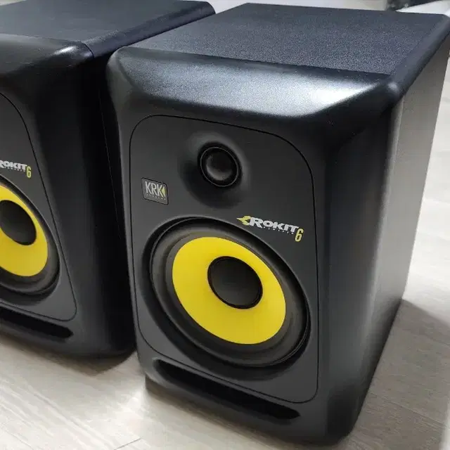 krk rokit6 g3 팝니다. (6인치 3세대 모니터스피커)