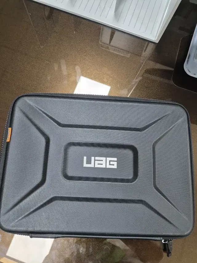 아이패드 갤럭시탭 UAG 파우치