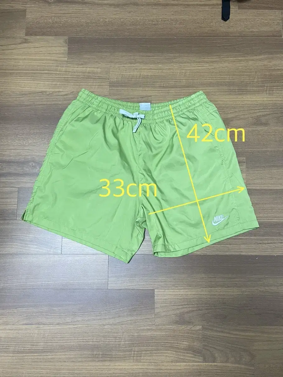 [Nike] Men's XL/ NSW Woven Lined Flow Shorts/ Vivid Green a