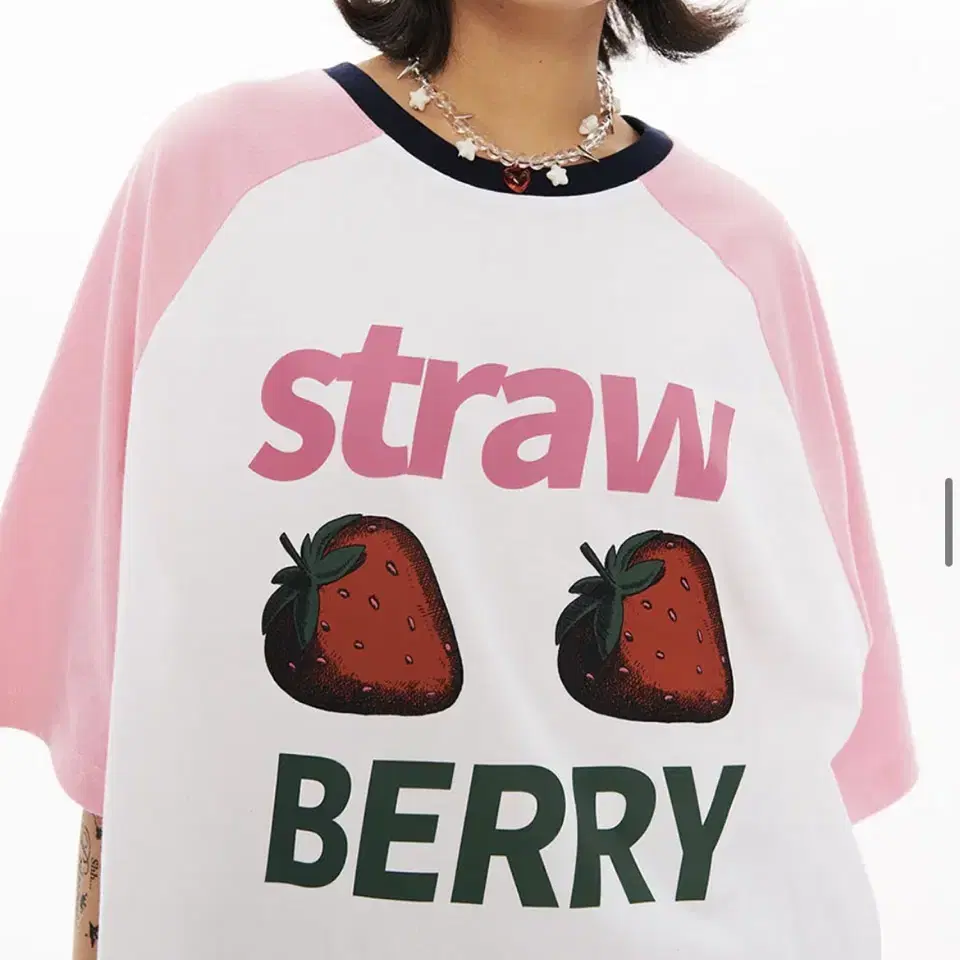 원더비지터 반팔 Strawberry Overfit Raglan