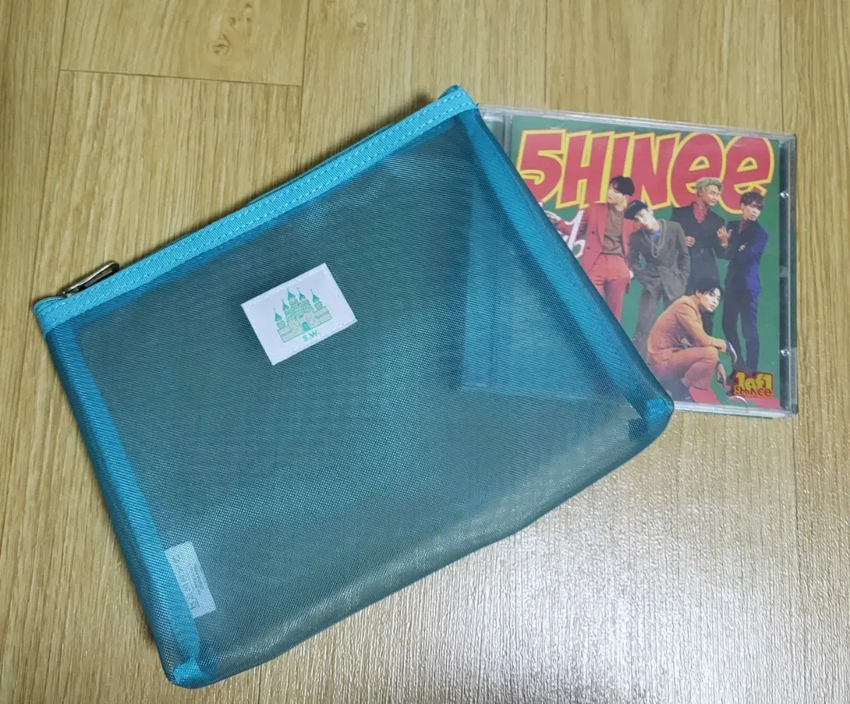 SHINee 1 of 1Album + Bonus shinee World Fan Club official goods Pow