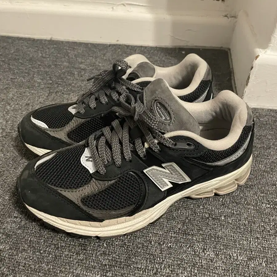 [new balance] 2002R 블랙/그레이 230cm