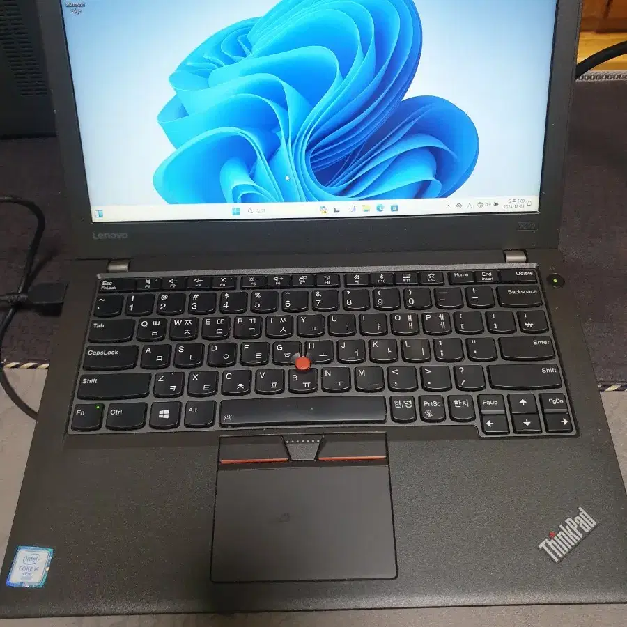 노트북 레노버 X270 i5 6300 램8g M.2 256g 23만원