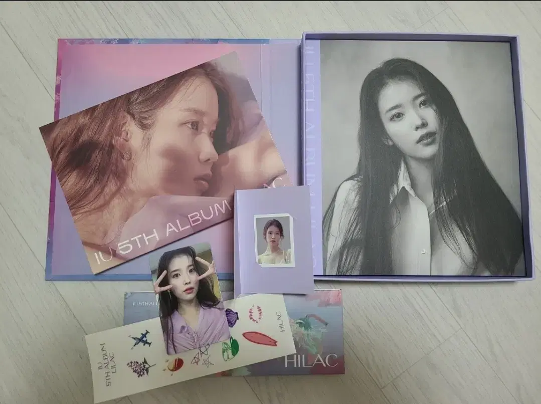 IU Lilac (High Rock) album Full Set