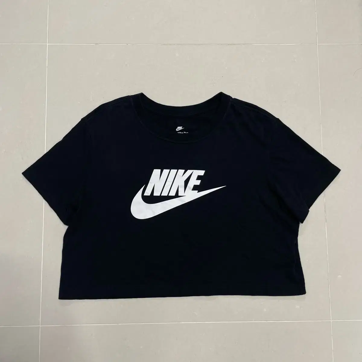 Genuine Nike Cropped Women's Big Logo Printed Black Short Sleeve T-Shirt