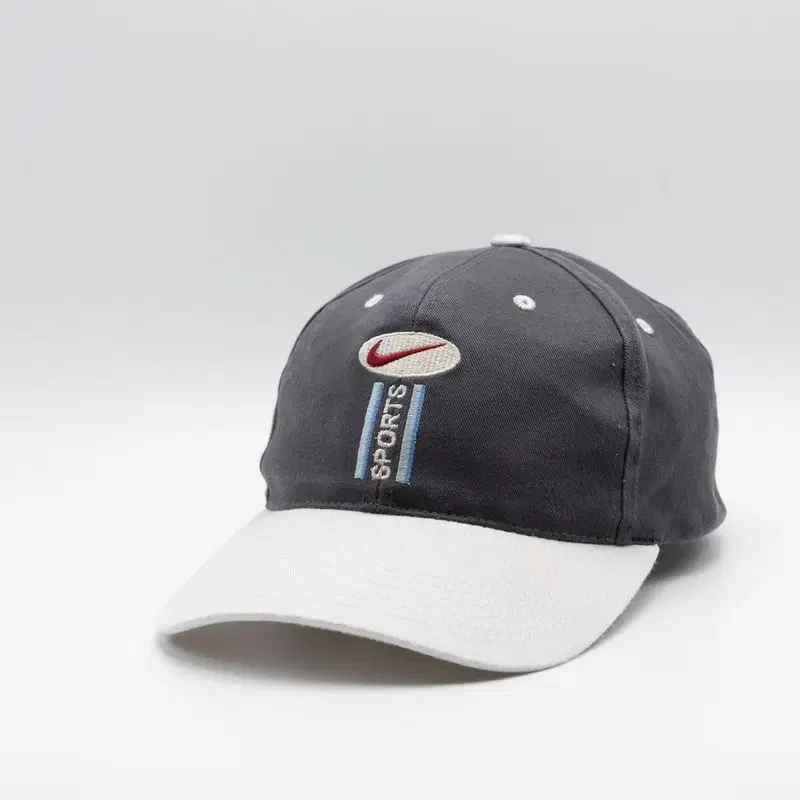 VINTAGE NIKE SPORTS OVAL LOGO HAT