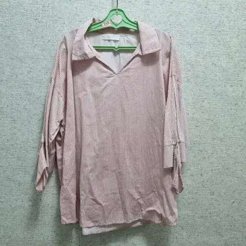 L358 Women's Striped Blouse