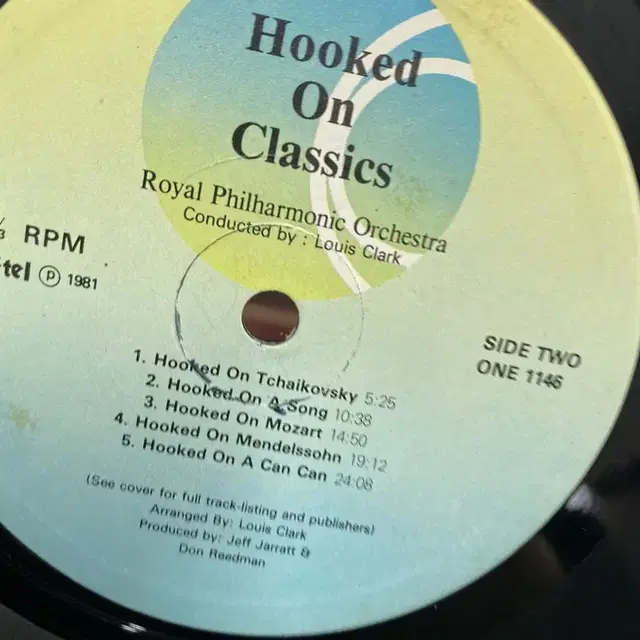 HOOKED ON CLASSICS  LP / AA4817