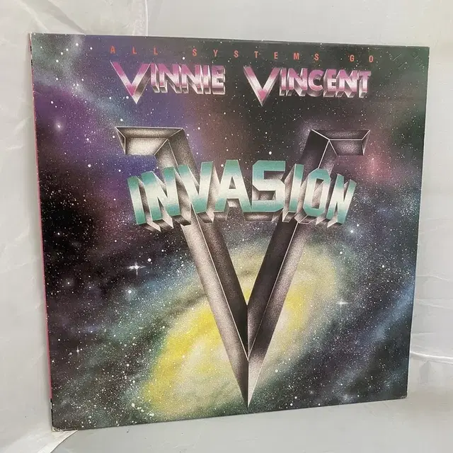 VINNIE VINCENT INVASION  LP / AA2318