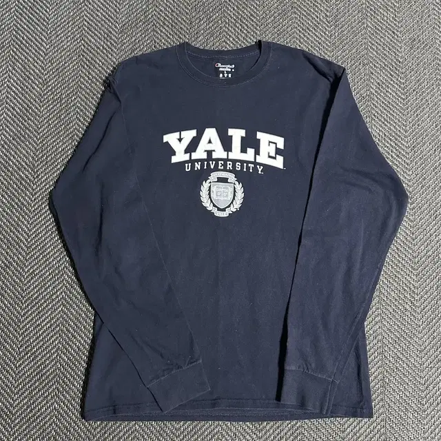 Champion Yale 롱슬리브