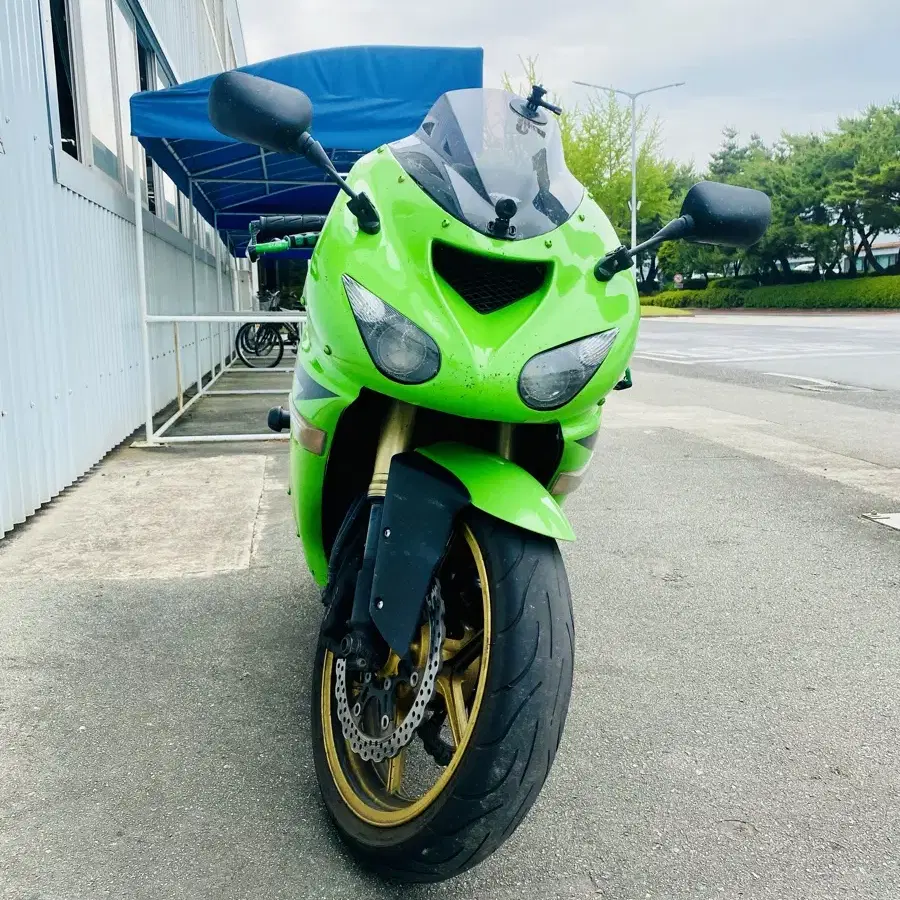 07년 가와사키 Zx10r 팝니다.