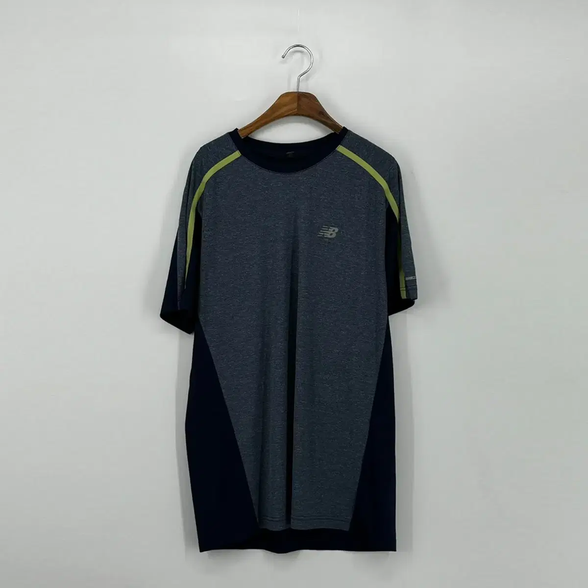 뉴발란스 로고 기능성 반팔 티셔츠 (XL size / NAVY)