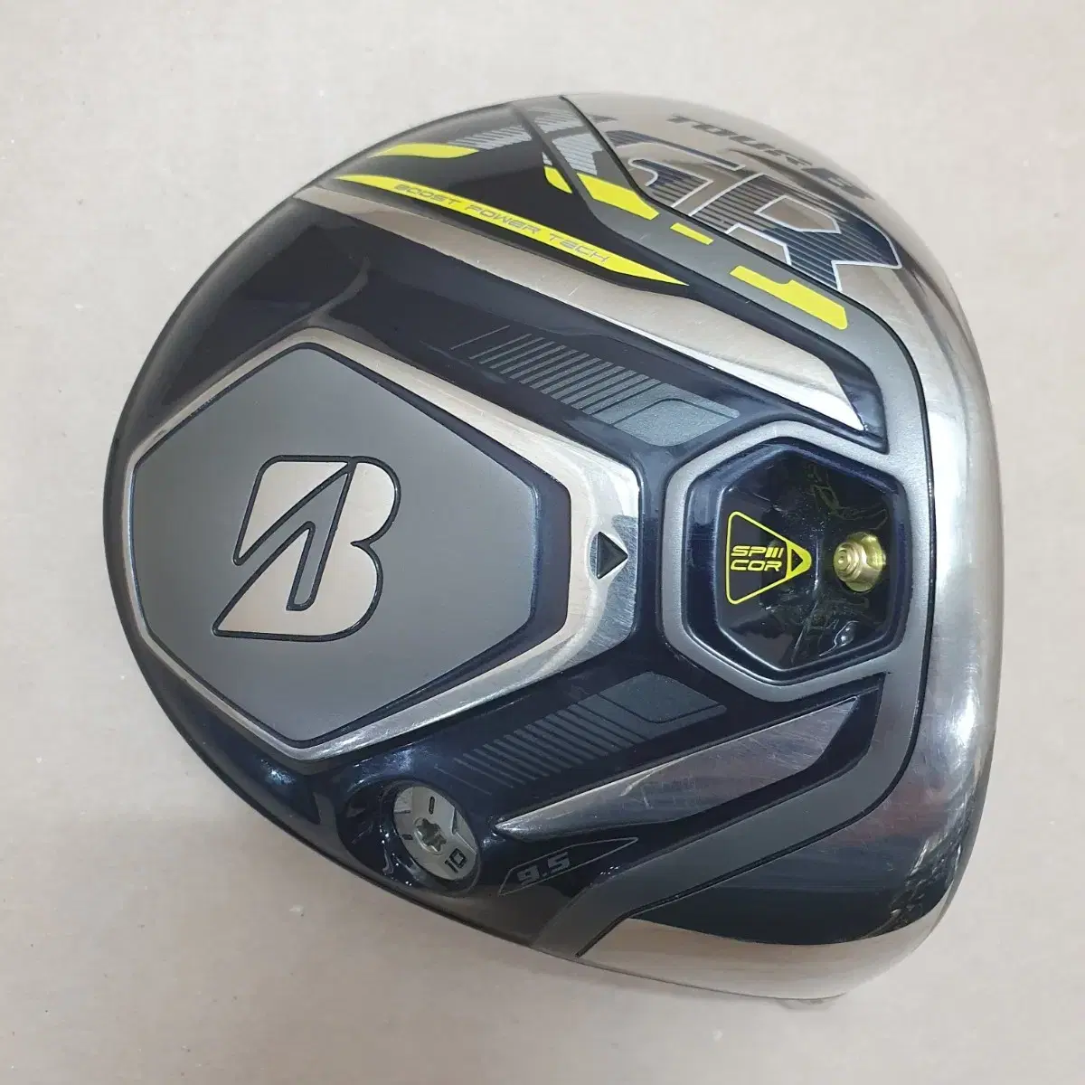 Bridgestone Tour B JGR 9.5 degree driver head