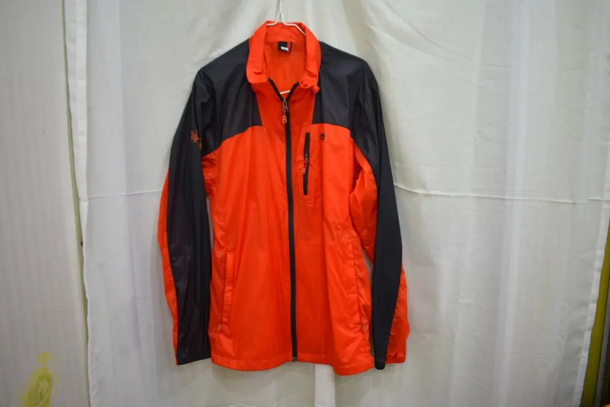 K2 Men's Windbreaker 105