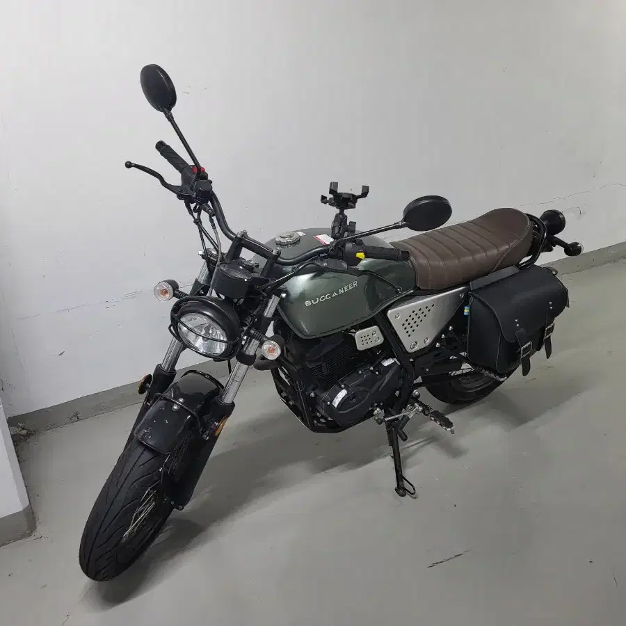 부캐너125cc 상태최상 팝니다.