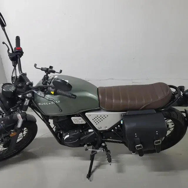 부캐너125cc 상태최상 팝니다.