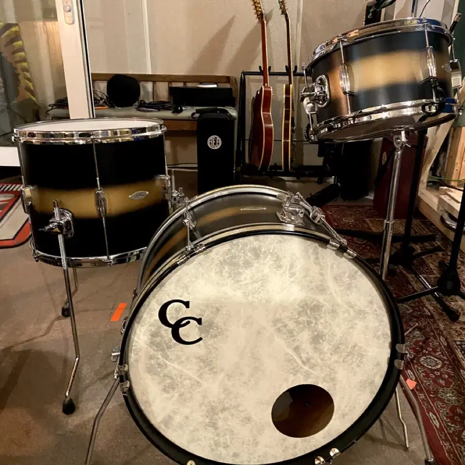 C&C 드럼 팝니다. (7Ply Mahogany Gold/Black Du