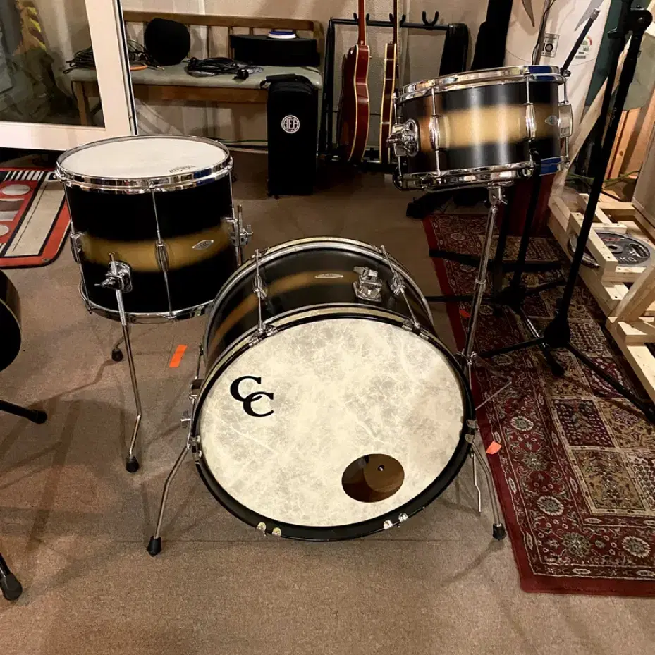 C&C 드럼 팝니다. (7Ply Mahogany Gold/Black Du