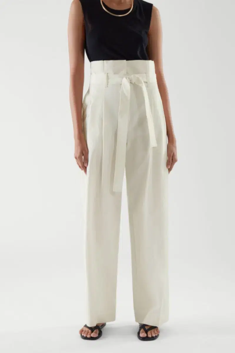 Course High West Paperback Trouser Off-White 36