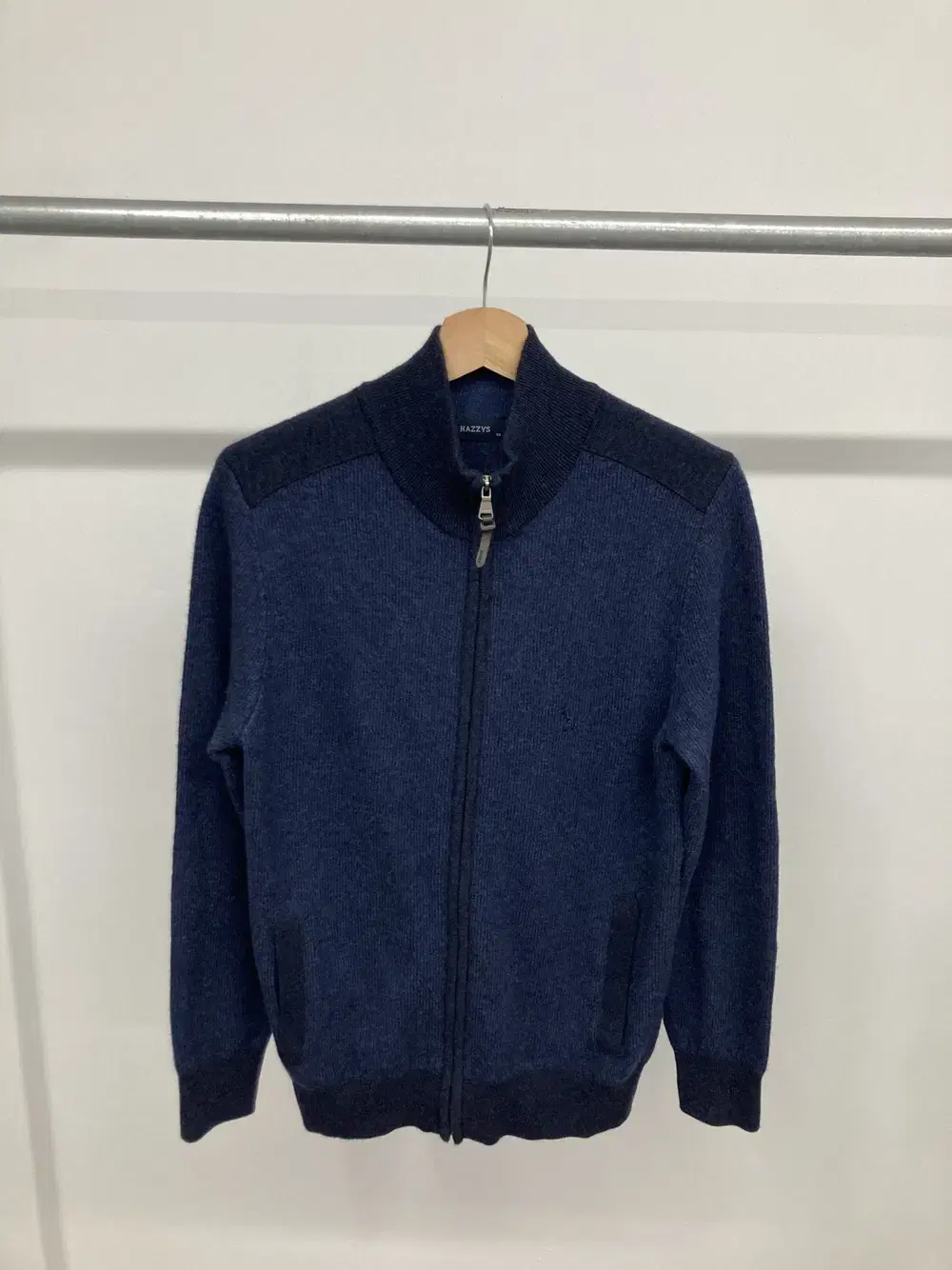 Hedges Purewool Knit Zip Up