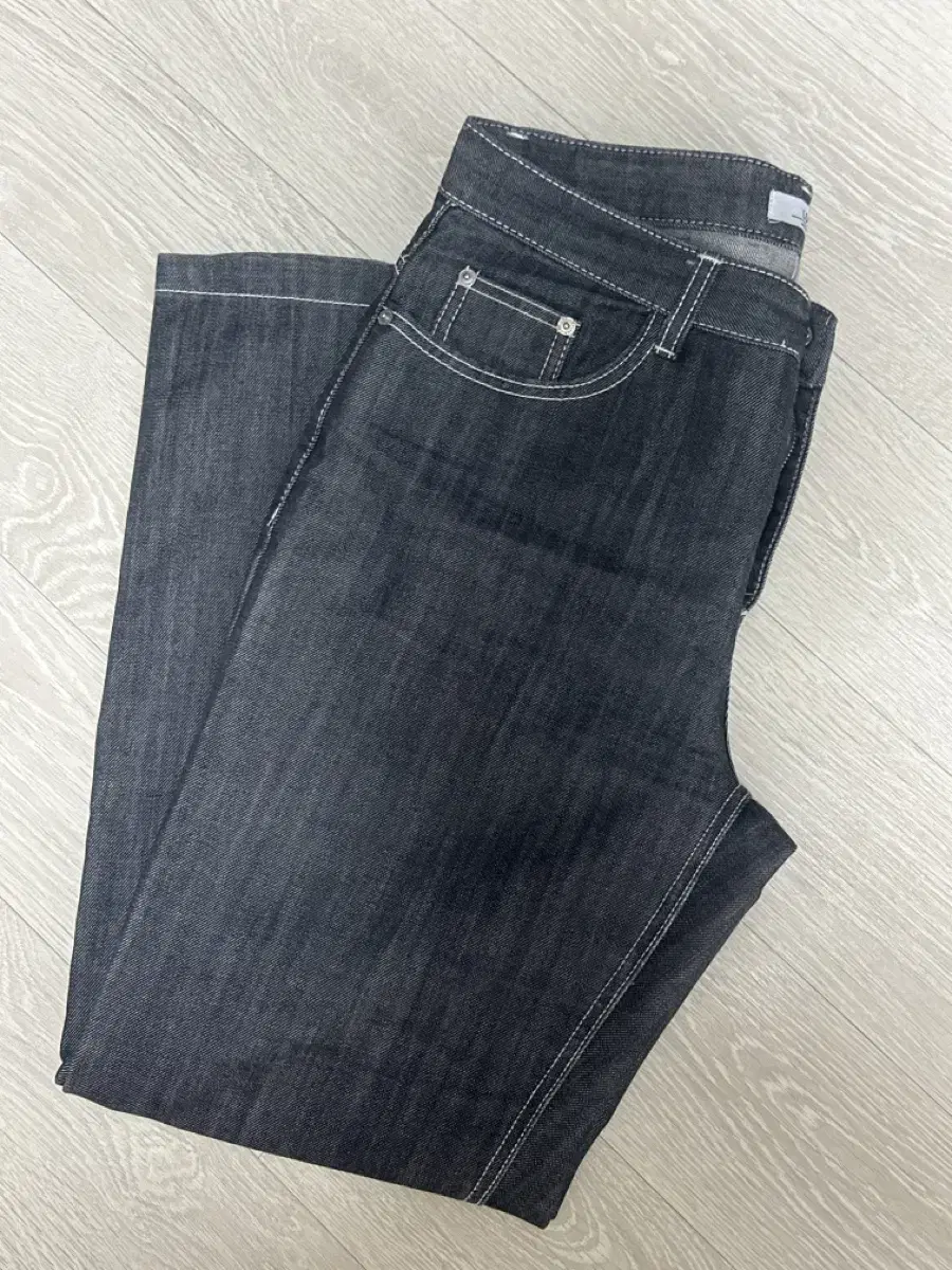 Roa Straight Raw Edge Denim