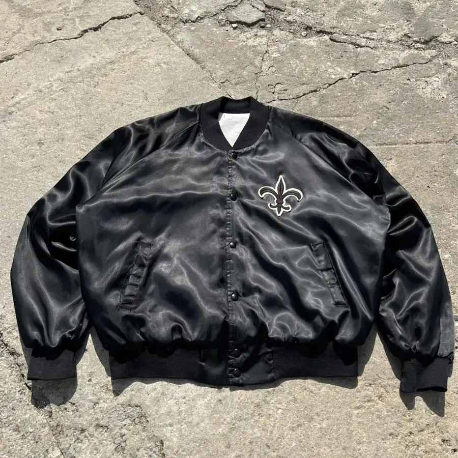 OLD USA MADE SATIN BOMBER 사틴 나일론 바시티자켓