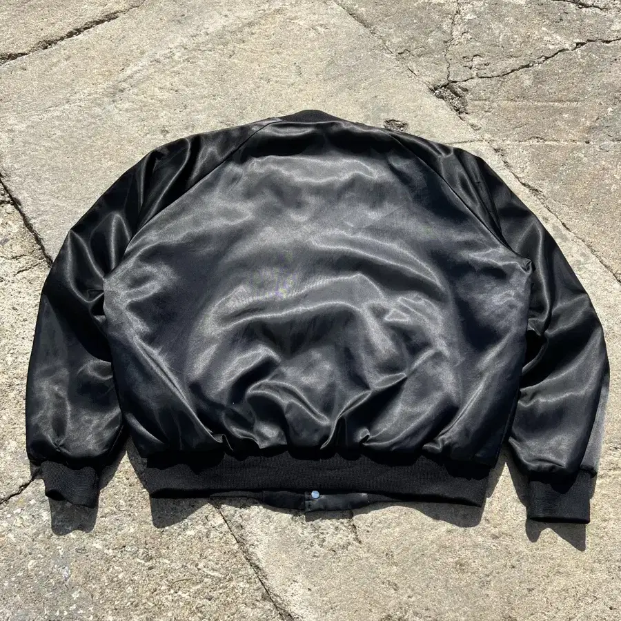 OLD USA MADE SATIN BOMBER 사틴 나일론 바시티자켓