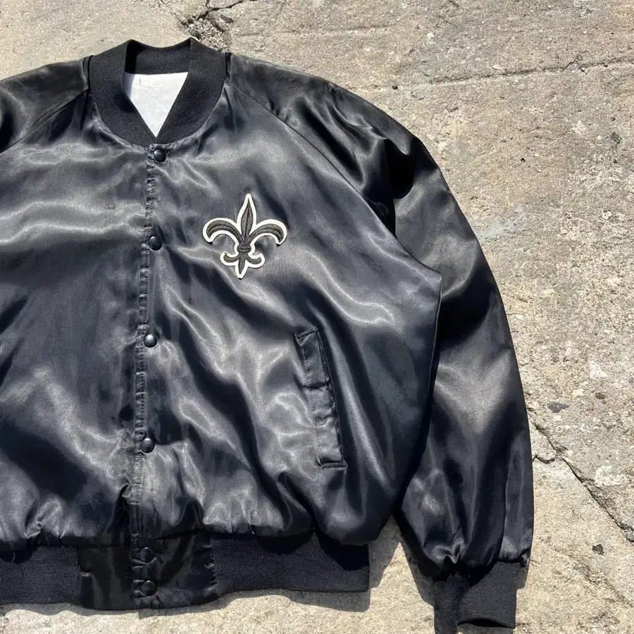 OLD USA MADE SATIN BOMBER 사틴 나일론 바시티자켓