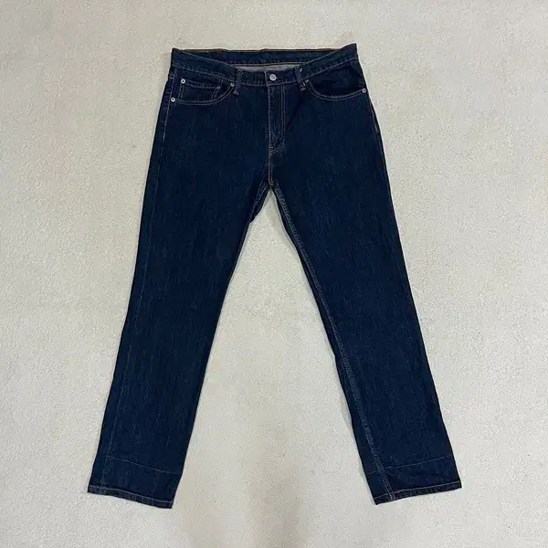 35 Levi's 511 jeans B.2258